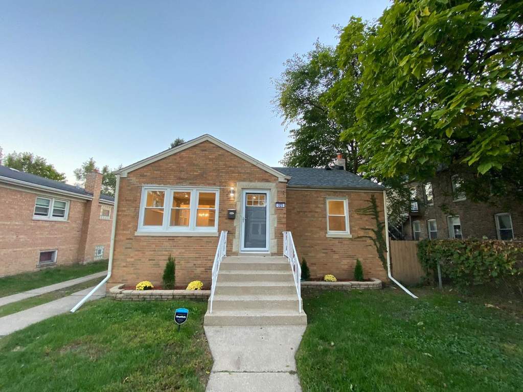 325 154th Place, Calumet City, IL 60409 MLS 10895641 properties