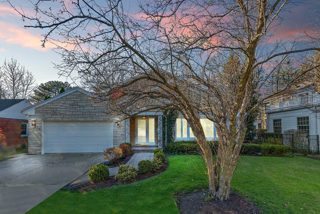 9350 Ridgeway Avenue, Evanston, IL 60203 | MLS# 10947660 | @properties ...