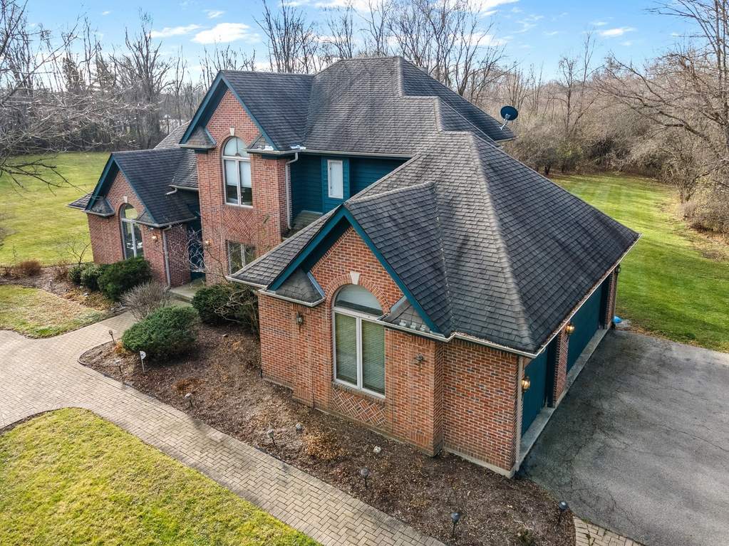 27169 W Cuba Road, Barrington, IL 60010 MLS 10964365 properties