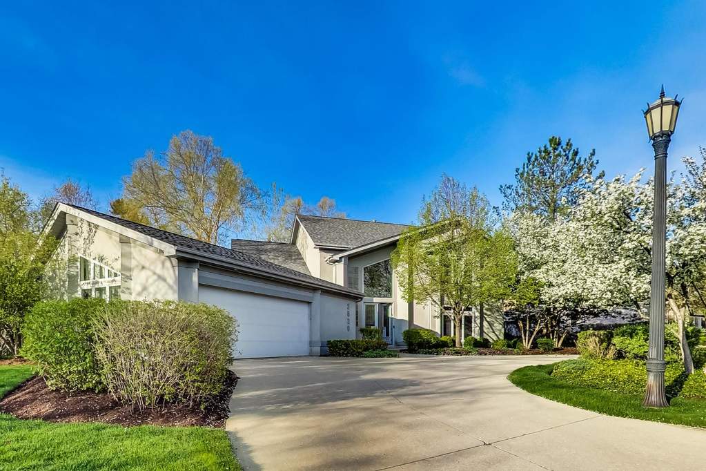 2520 Hybernia Drive, Highland Park, IL 60035 MLS 11087873