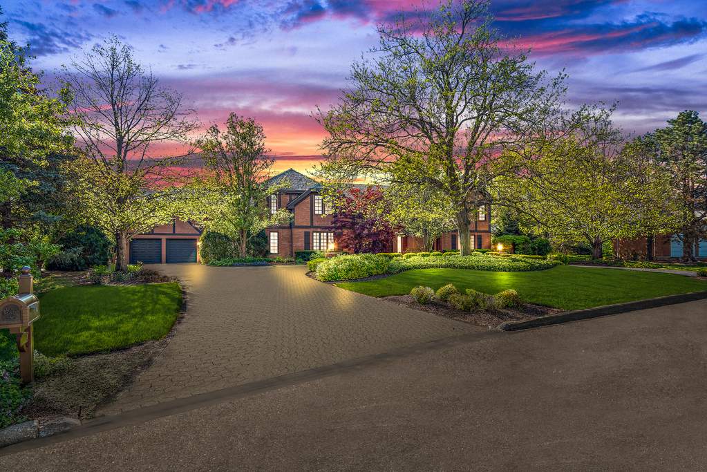 1107 Midwest Club Parkway, Oak Brook, IL 60523 MLS 11107734