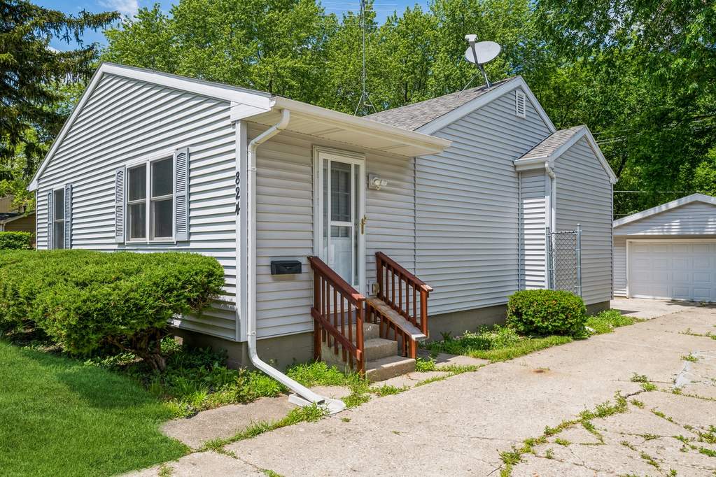 824 Warrior Street, Round Lake Heights, IL 60073 MLS 11109684