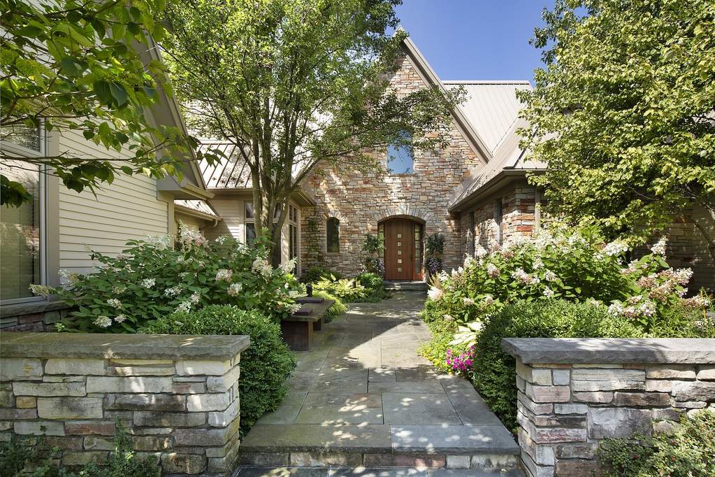 2350 White Oak Drive, Northbrook, IL 60062 MLS 11113675