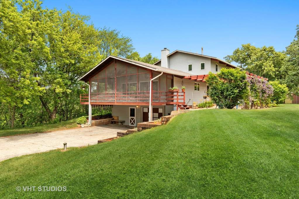 3106 N Richmond Road, Johnsburg, IL 60051 MLS 11132011 properties