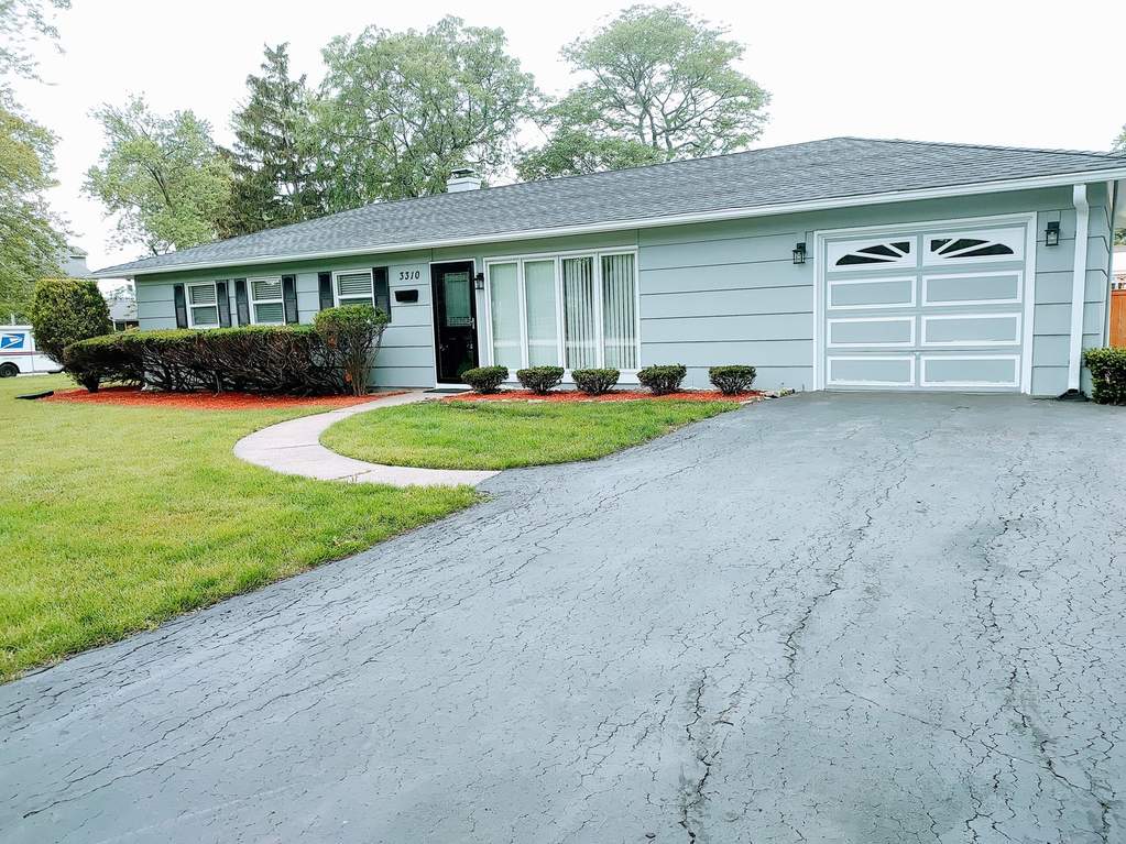 3310 Thornberry Lane, Glenview, IL 60025 MLS 11161800 properties