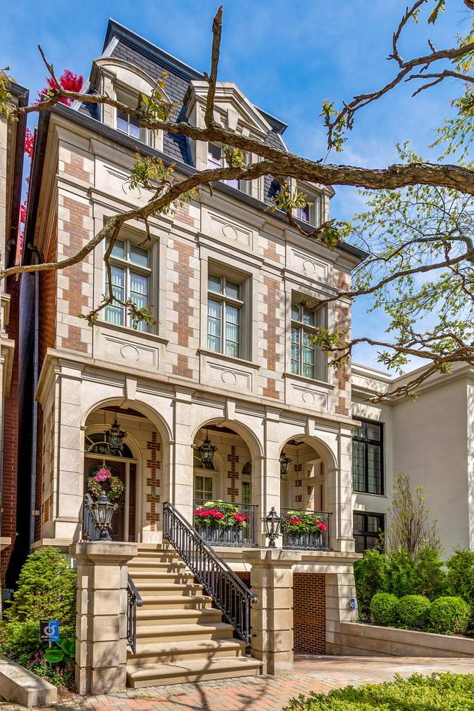 1905 N Burling Street, Chicago, IL 60614 MLS 11191138 properties