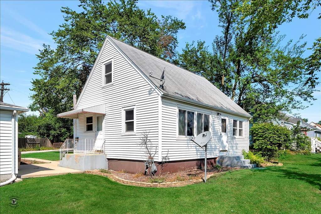 116 Parkway Street Willowbrook, Illinois 60527 MLS 11206413 properties