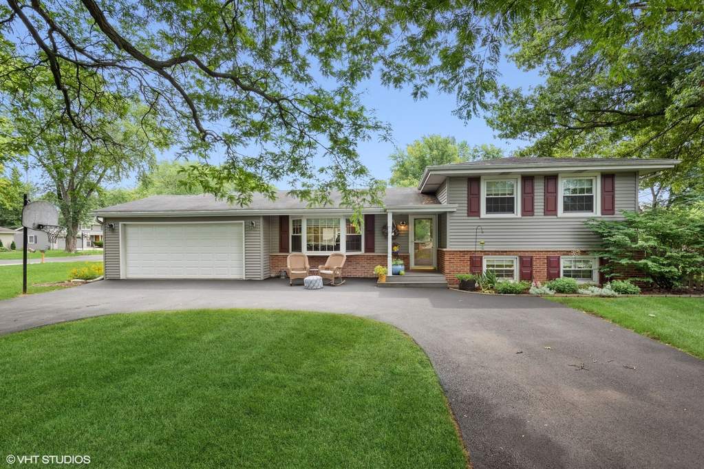 22W201 Burr Oak Drive Glen Ellyn, Illinois 60137 MLS 11213742