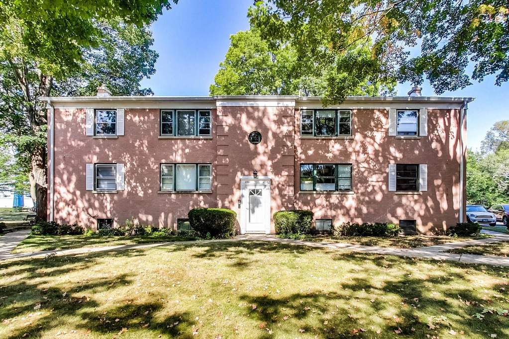 2542 Gross Point Road 2S, Evanston, IL 60201 MLS 11215121