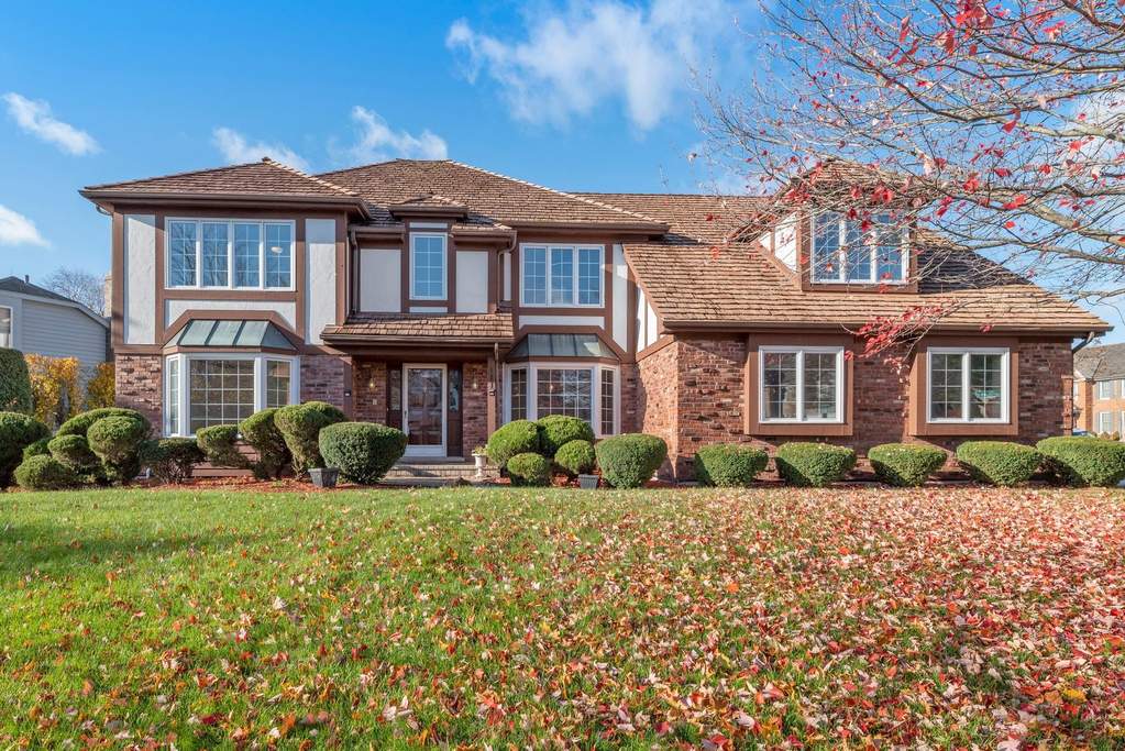 111 Danada Drive, Wheaton, IL 60189 MLS 11229651 properties