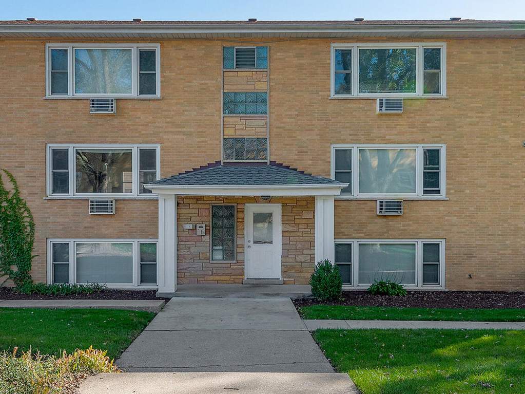 12 2nd Street 3A, Downers Grove, IL 60515 MLS 11250256 properties Chicagoland