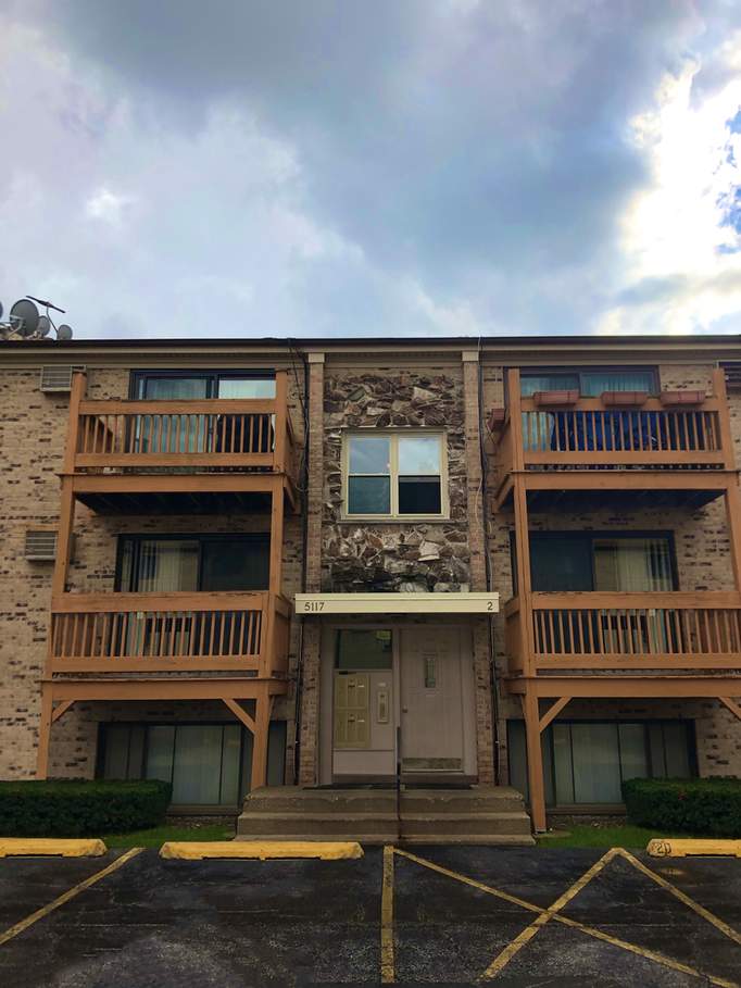 5117 N East River Road 1D, Chicago, IL 60656 MLS 11258967