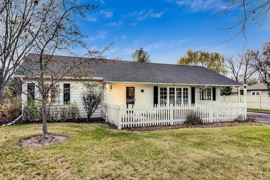 6100 S Peck Avenue, La Grange Highlands, IL 60525 MLS 11281124