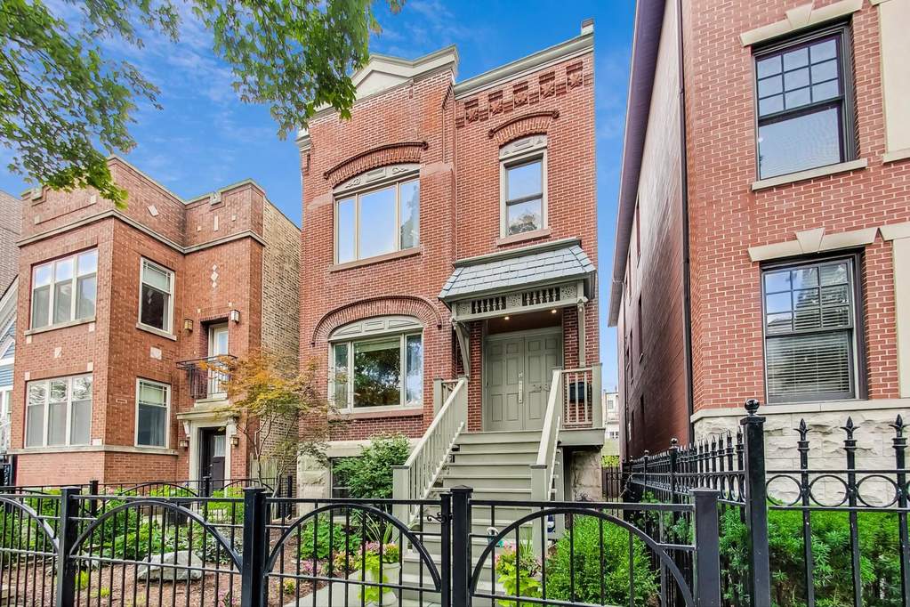 2630 N Racine Avenue, Chicago, IL 60614 MLS 11290994 properties Chicagoland