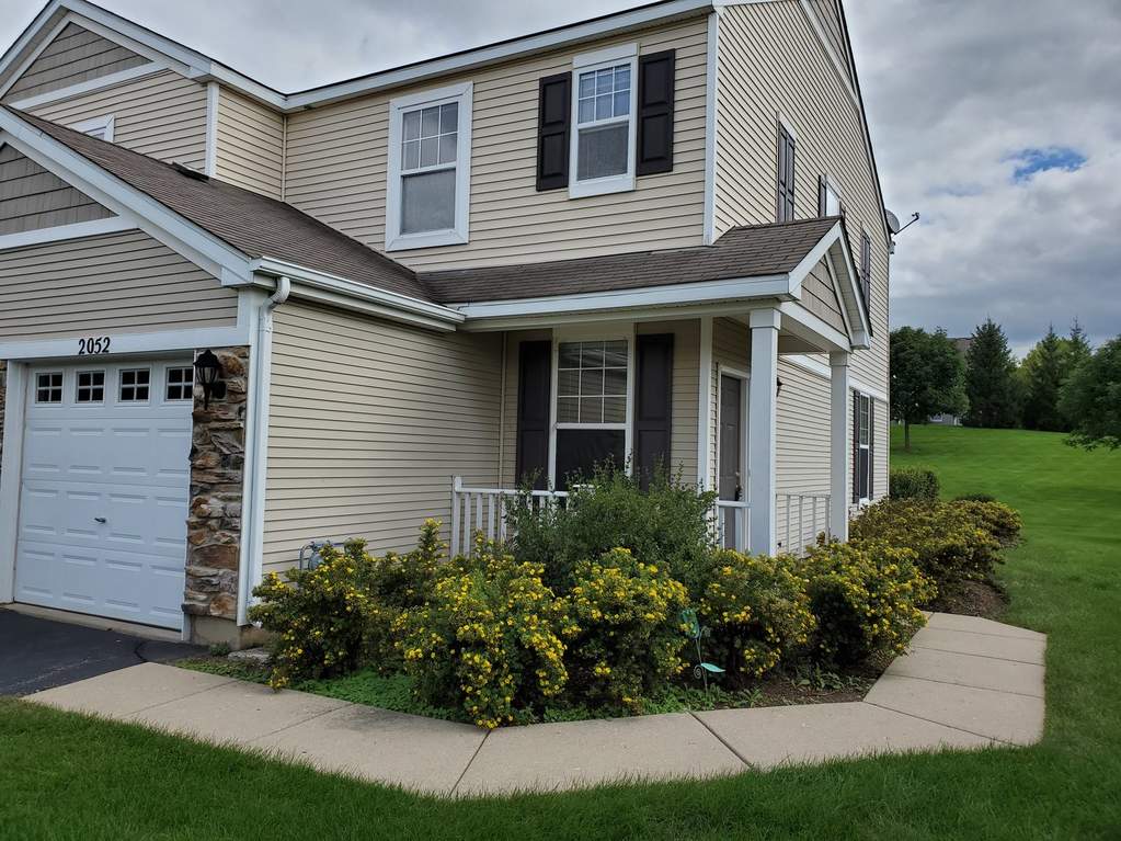 2052 Limestone Lane, Carpentersville, IL 60110 MLS 11295369