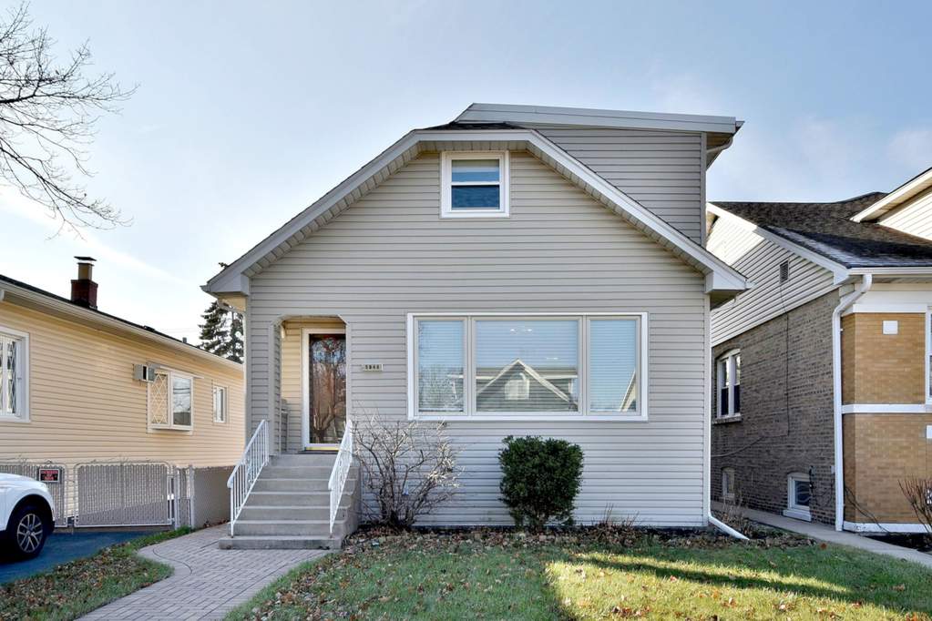 5846 N Manton Avenue, Chicago, IL 60646 MLS 11299462 properties