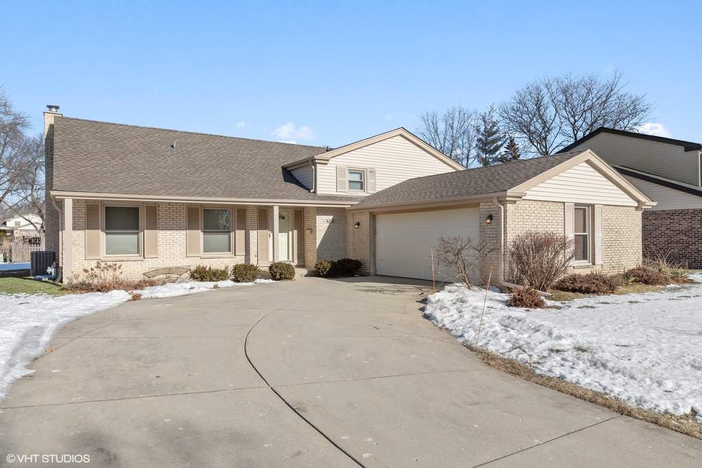 810 E Burr Oak Drive, Arlington Heights, IL 60004 MLS 11311603