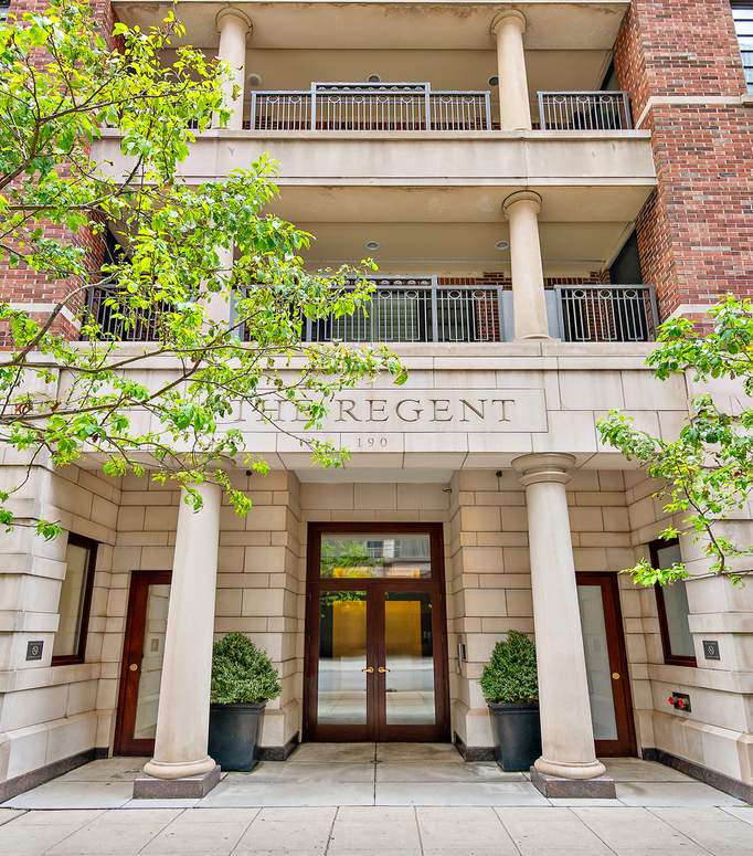 190 E Walton Place 703 Chicago, Illinois 60611 MLS 11326386