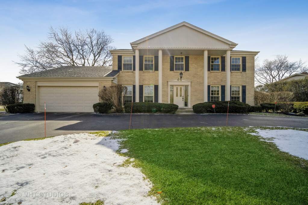 2100 White Oak Drive, Northbrook, IL 60062 MLS 11332331