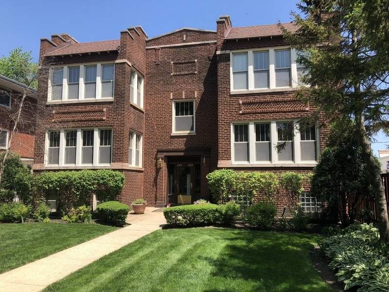 430 Wesley Avenue 2S, Oak Park, IL 60302 MLS 11334864 properties