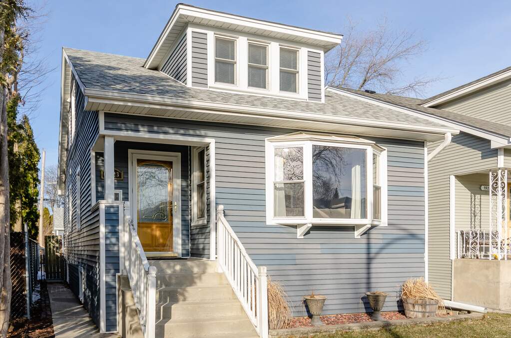 5923 N Manton Avenue, Chicago, IL 60646 MLS 11344766 properties