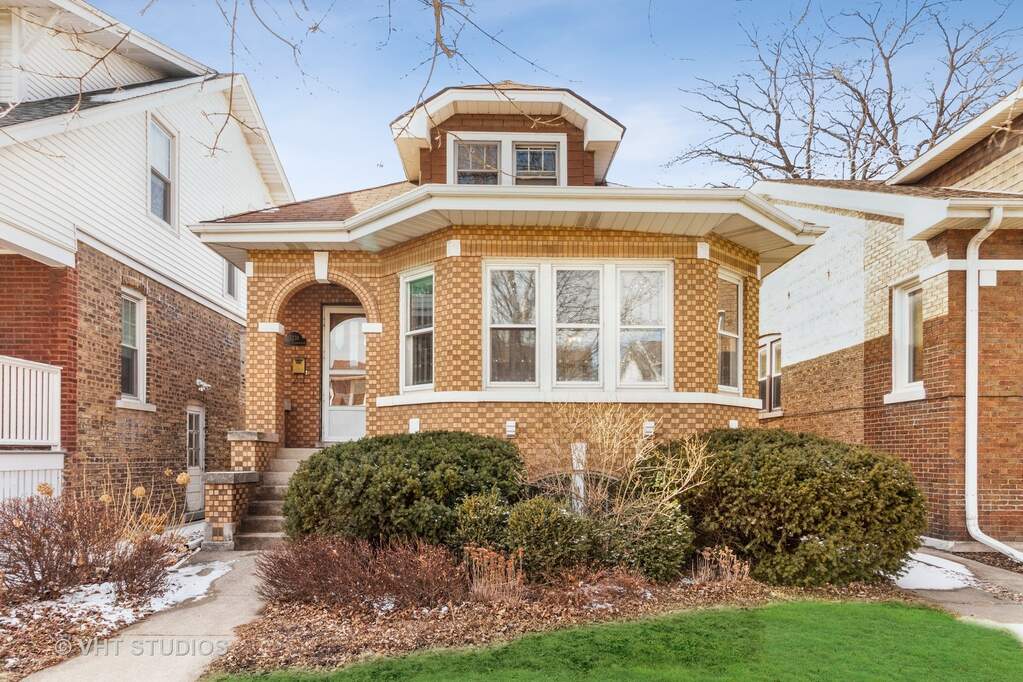 5238 N Leamington Avenue, Chicago, IL 60630 MLS 11346877 properties Chicagoland