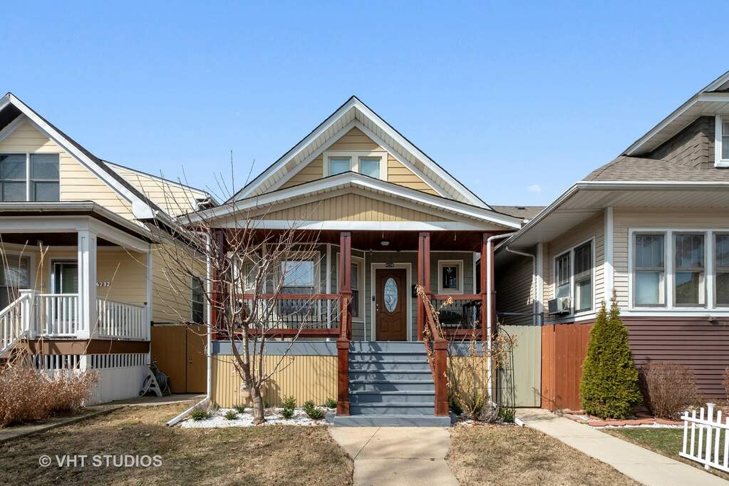 4236 N Sawyer Avenue, Chicago, IL 60618 MLS 11349659 properties