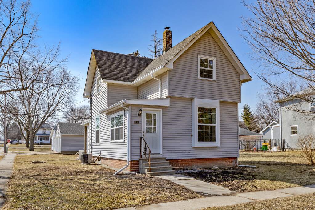 193 E Jefferson Street, Hampshire, IL 60140 MLS 11350244 properties Chicagoland