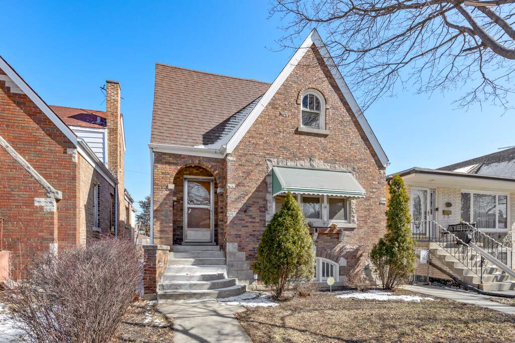6533 S Keeler Avenue, Chicago, IL 60629 MLS 11363881 properties Chicagoland