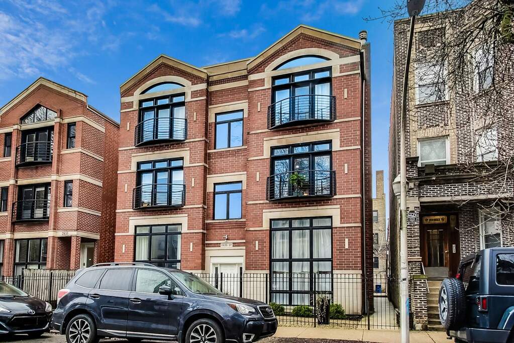 2837 W Lyndale Street 2A, Chicago, IL 60647 MLS 11378415