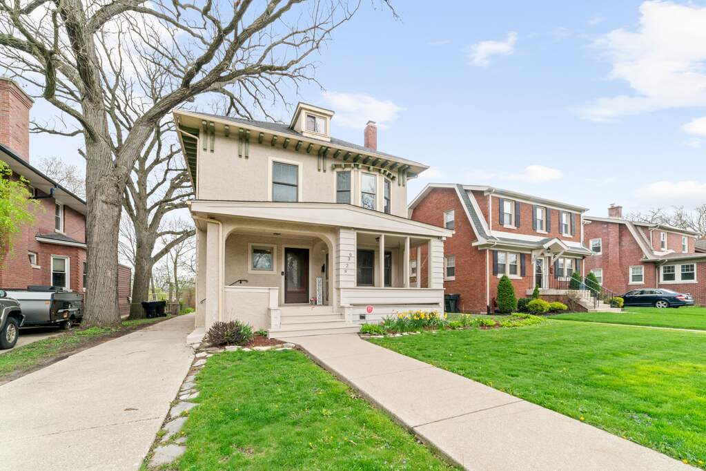 9329 S Longwood Drive, Chicago, IL 60643 MLS 11392103 properties