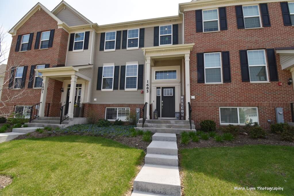 1685 Carlstedt Drive, Batavia, IL 60510 MLS 11400274 properties