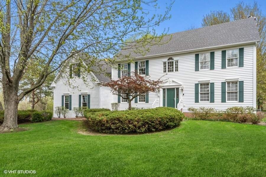 6862 Ellis Drive, Long Grove, IL 60047 MLS 11402178 properties