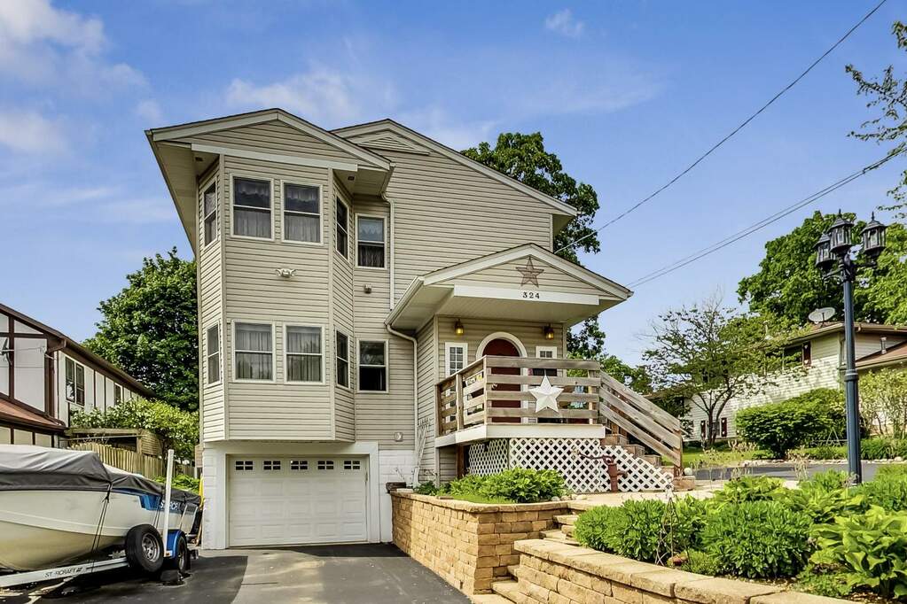 324 E Lake Shore Drive, Round Lake Park, IL 60073 MLS 11405681