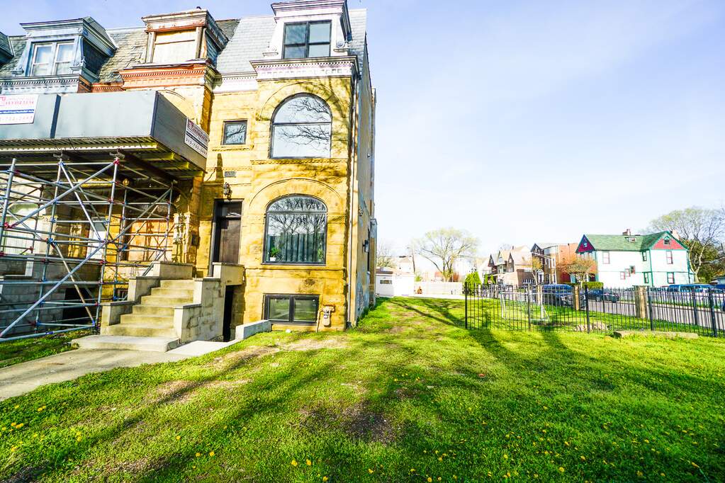 4461 S Ellis Avenue, Chicago, IL 60653 MLS 11407746 properties Chicagoland