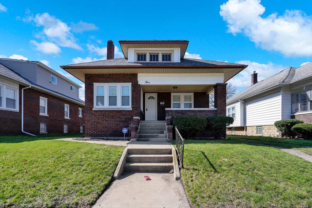 5 Mason Street, Calumet City, IL 60409 MLS 11409770 properties