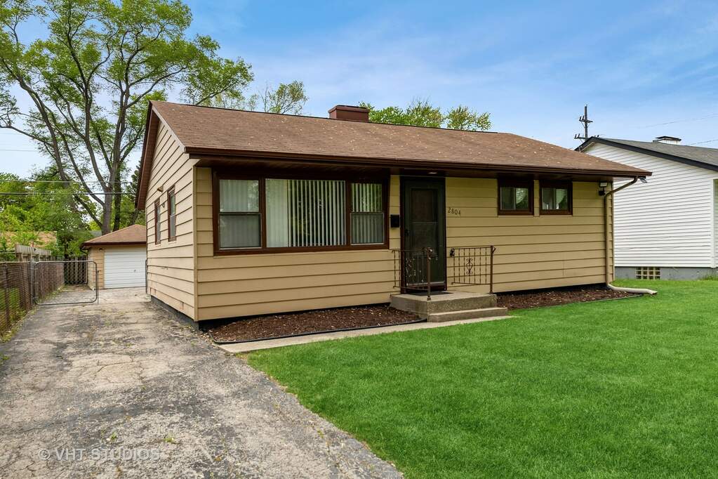 2804 S 9th Avenue, Broadview, IL 60155 MLS 11410141 properties