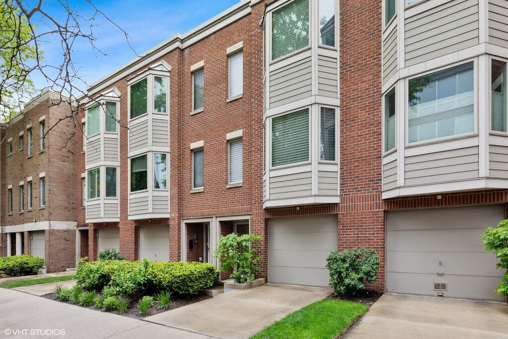 2352 N Lakewood Avenue, Chicago, IL 60614 MLS 11410210 properties