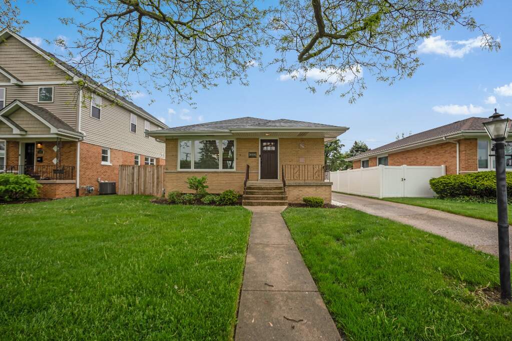 1541 Forest Road, La Grange Park, IL 60526 MLS 11411515 properties Chicagoland