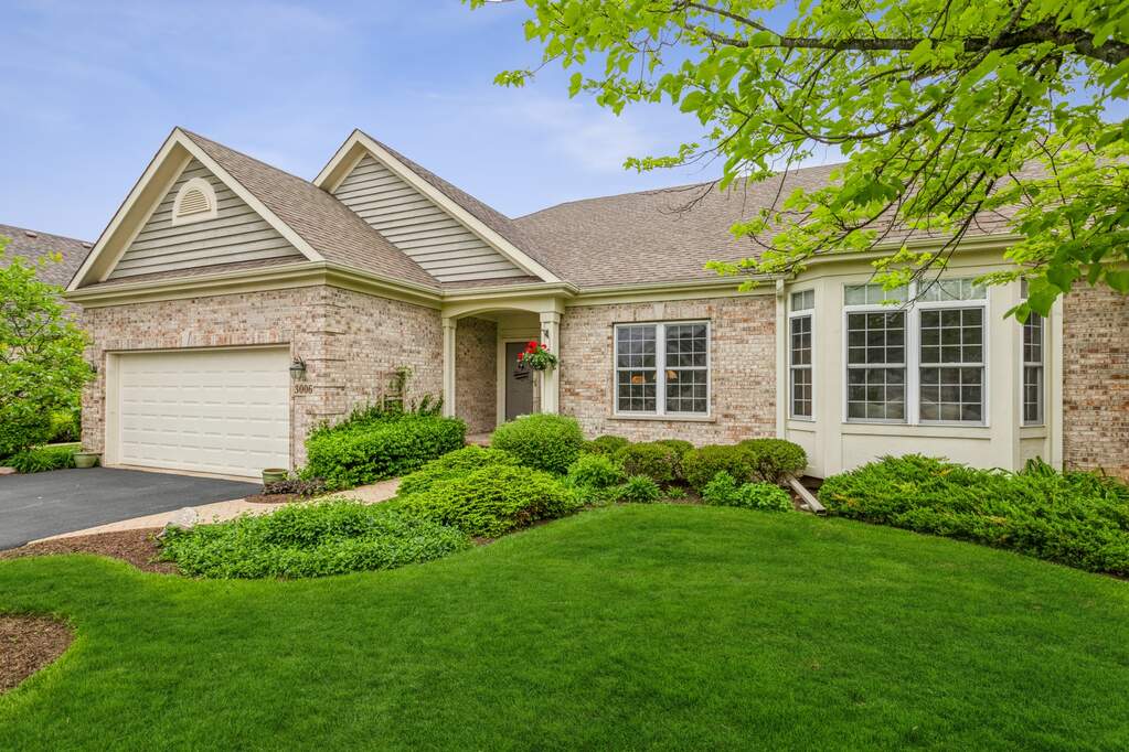 3006 Harrow Gate Drive, Woodstock, IL 60098 MLS 11414859