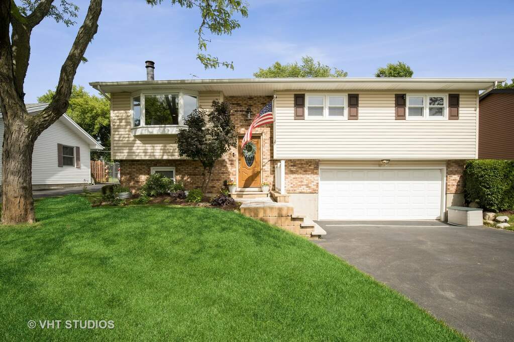 6728 Hawthorne Drive, Cary, IL 60013 MLS 11414889 properties