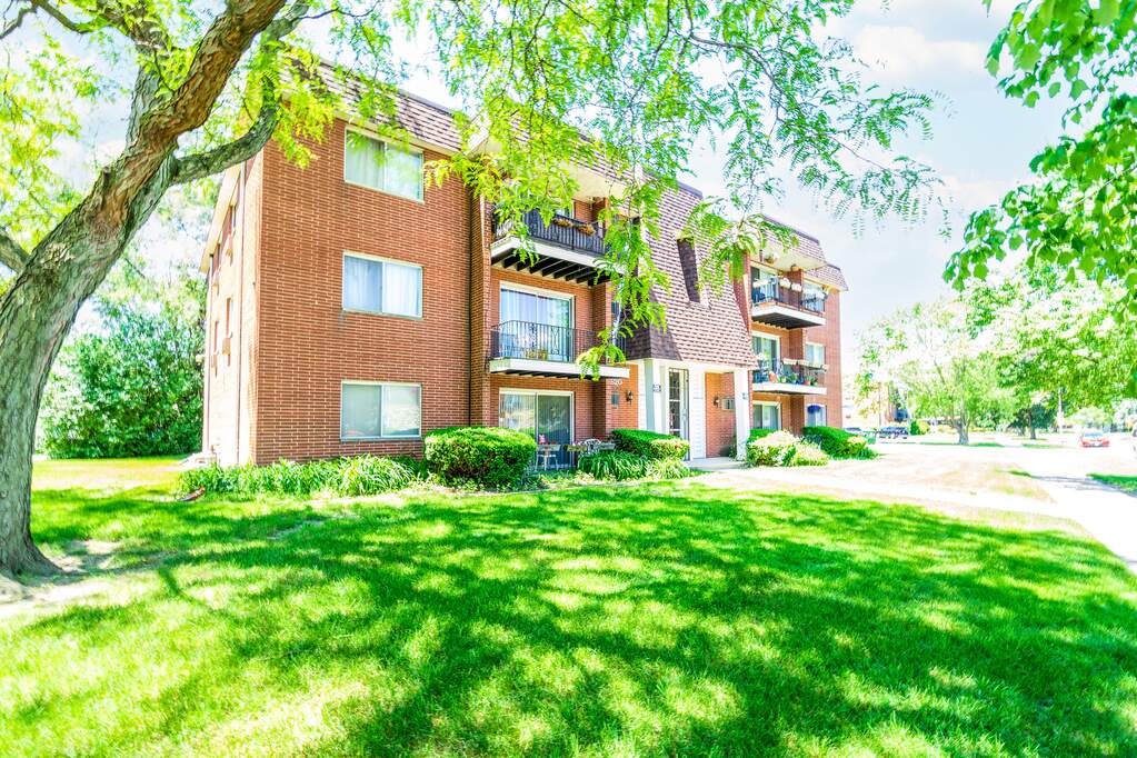 12620 S Alpine Drive 3, Alsip, IL 60803 MLS 11424755 properties Chicagoland