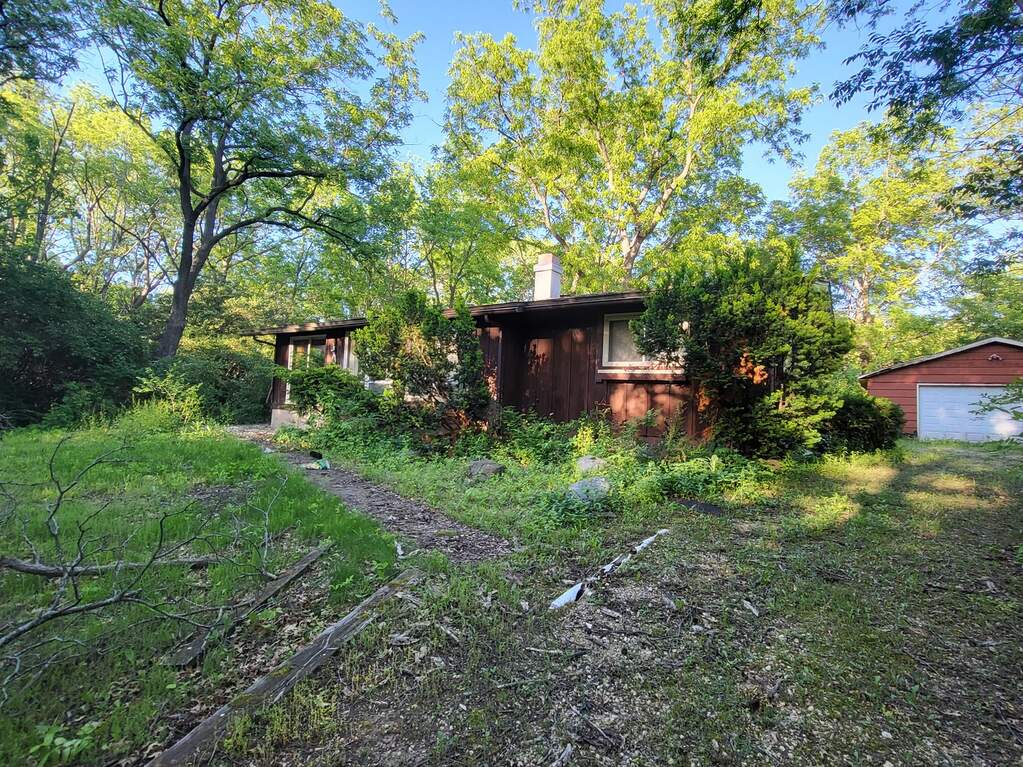 1208 Woodlane Drive, Marengo, IL 60152 MLS 11424963 properties