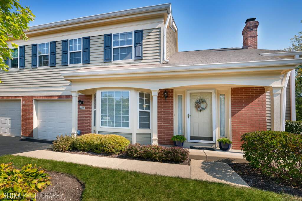 225 New Bridge Court 225, Palatine, IL 60067 MLS 11432855