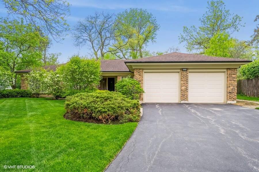 540 Carriage Way, Deerfield, IL 60015 MLS 11433742 properties