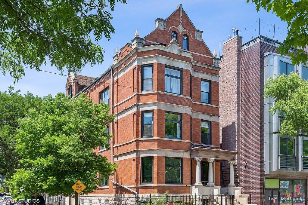 2900 N Central Park Avenue 2, Chicago, IL 60618 MLS 11434608