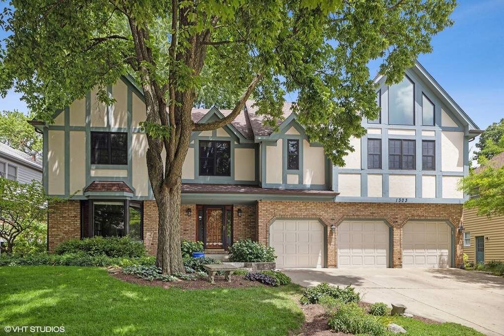 1303 E Gartner Road, Naperville, IL 60540 MLS 11437116 properties