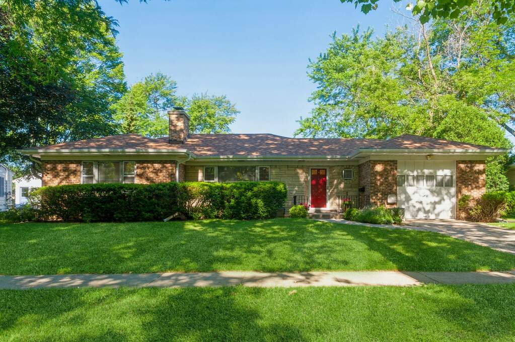 1510 Willow Street, Lake Forest, IL 60045 MLS 11438880 properties