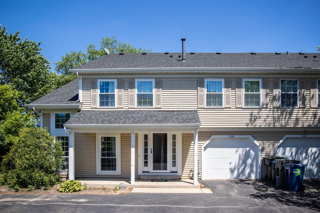 228 Butternut Lane, Streamwood, IL 60107 MLS 11441941 properties