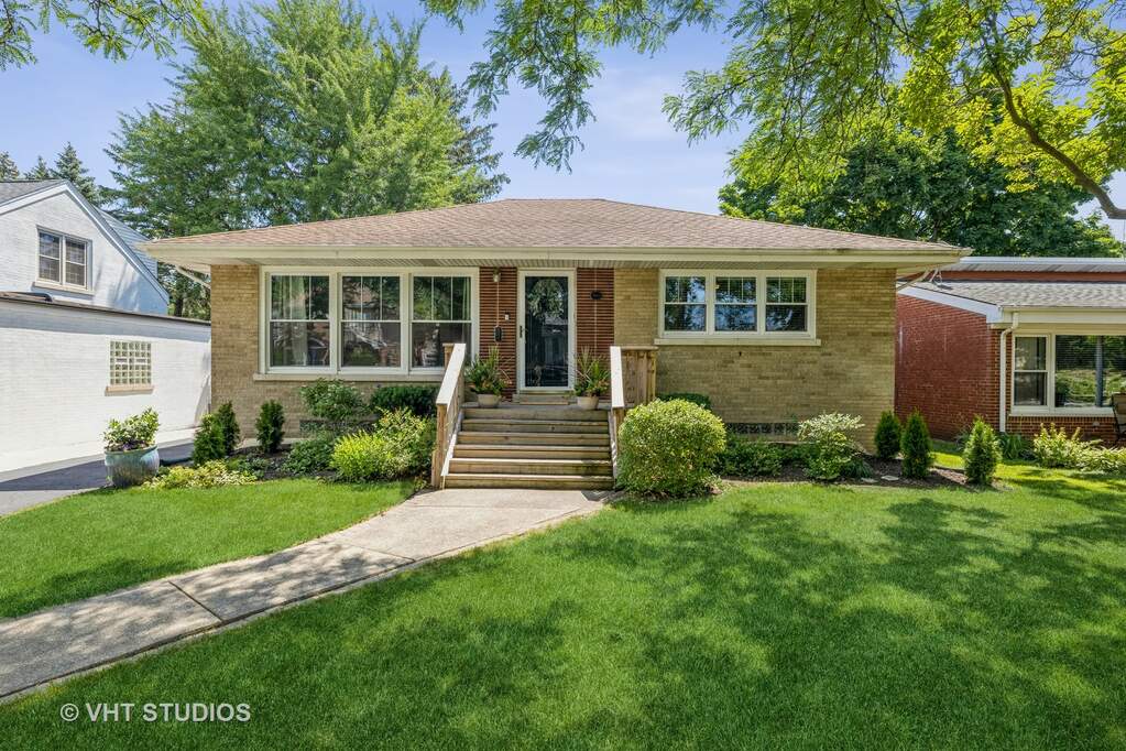 909 Meadowcrest Road, La Grange Park, IL 60526 MLS 11452366